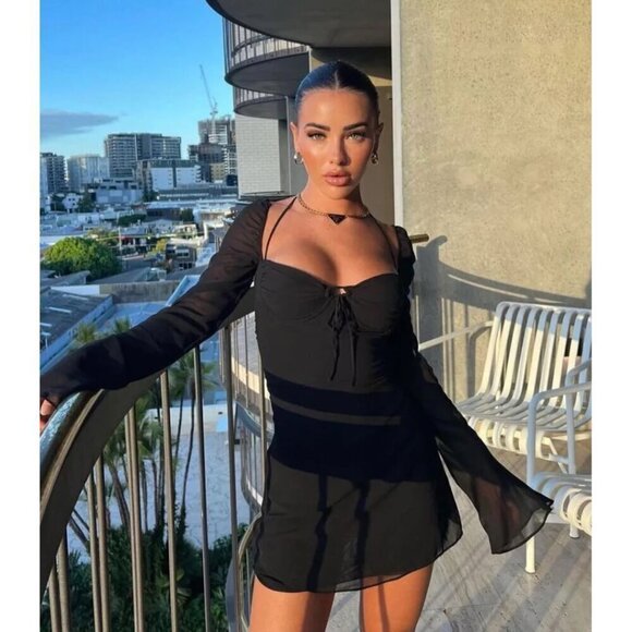 HOUSE OF CB Gianna Corset Silk Long Sleeve Dress in Black Size Small - Picture 4 of 16